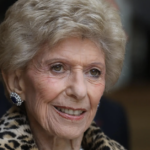 fallece-h-l-ne-carr-re-acad-mica-con-pro